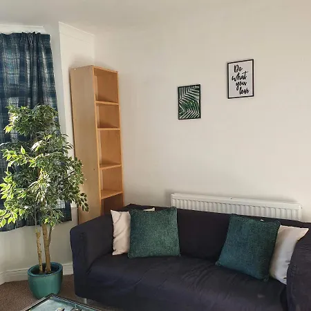 Mackie House By Cliftonvalley Holiday home *