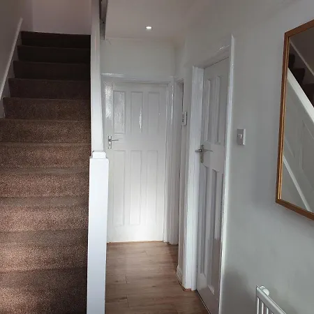 Mackie House By Cliftonvalley Holiday home *